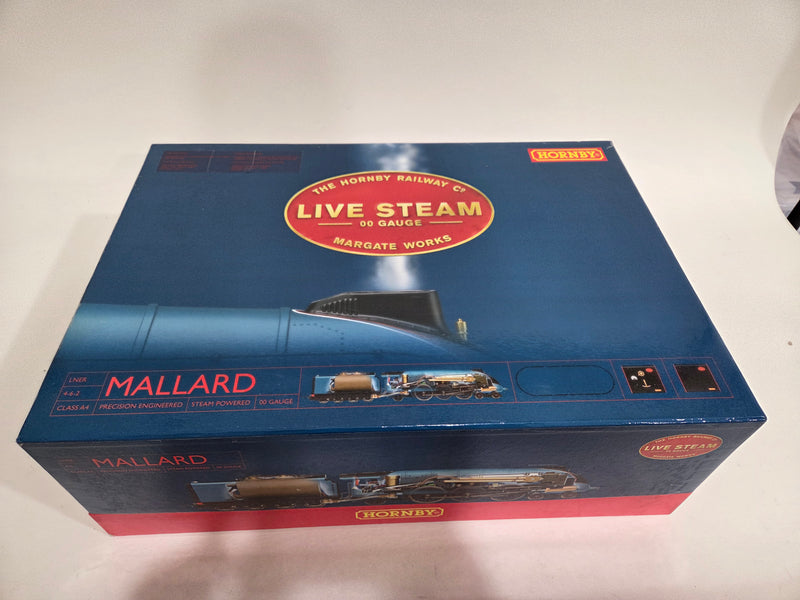 Pre-owned Hornby A4 Mallard  Set with Transformer and Track B