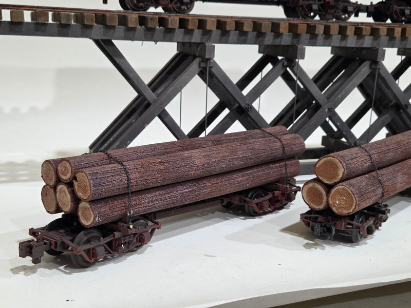 Pre-Owned LGB Log Disconnects with Custom Foam Logs Set 5