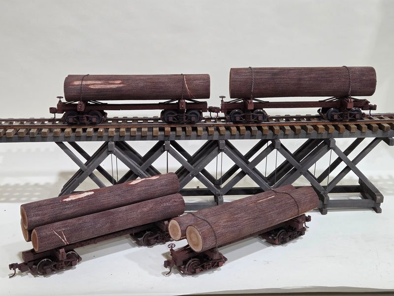Pre-Owned Custom built 1/20.3 24' Log cars with custom foam logs Set of 4