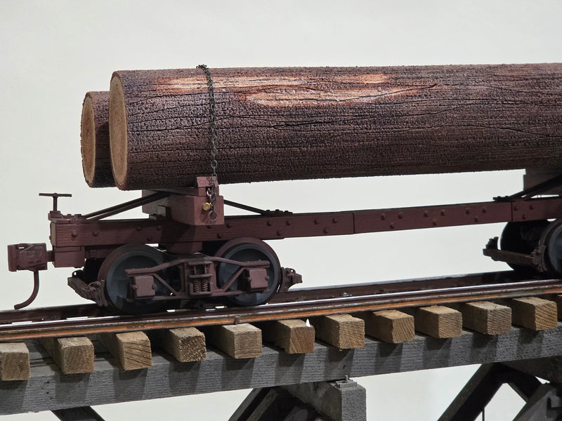 Pre-Owned Custom built 1/20.3 24' Log cars with custom foam logs Set of 4