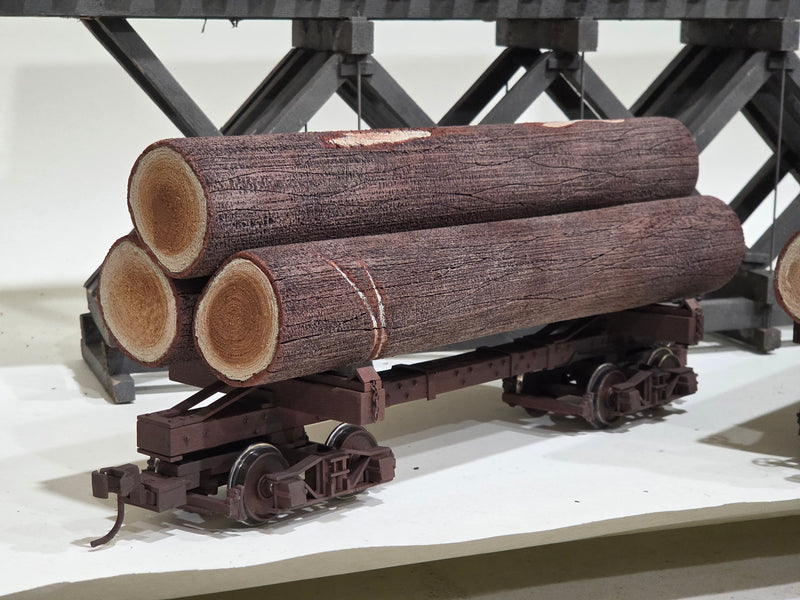 Pre-Owned Custom built 1/20.3 24' Log cars with custom foam logs Set of 4