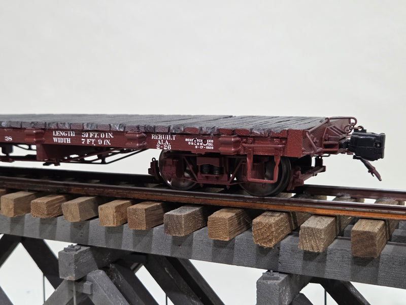 Pre-Owned Accucraft 1/20.3 30' D&RGW Flat Car