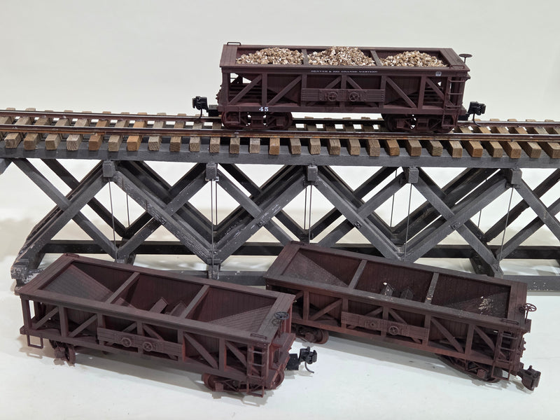 Pre-Owned Bachmann Wood framed hoppers, Set 3