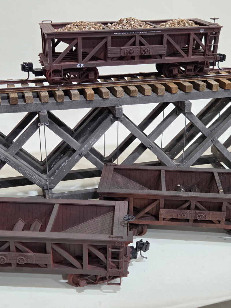 Pre-Owned Bachmann Wood framed hoppers, Set 3