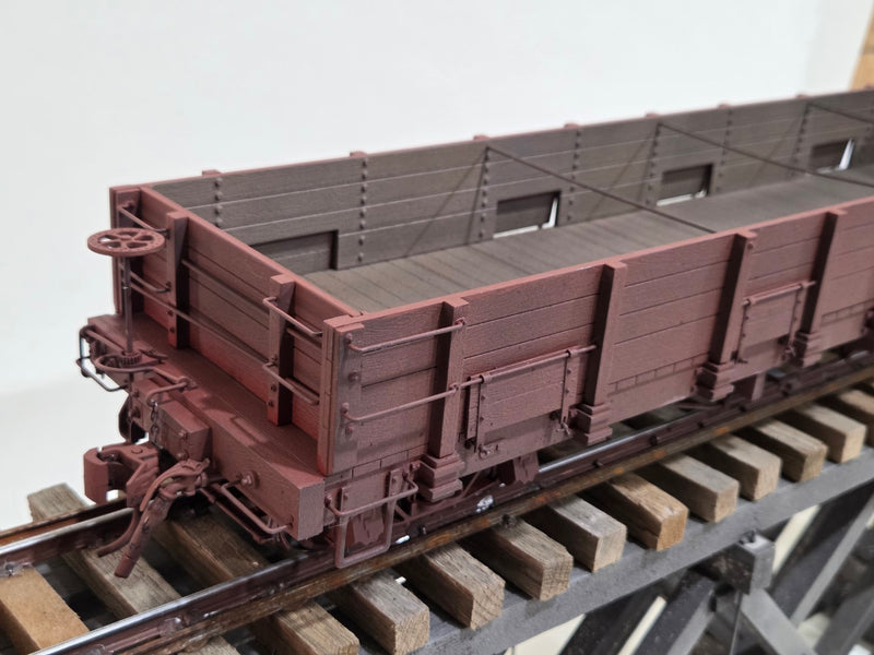 Pre-Owned Bachmann Spectrum 30' Gondola Dropside